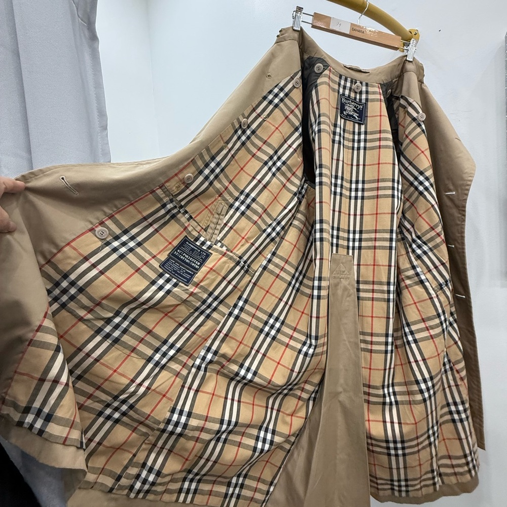 Vintage Aquascutum  Burberry Double-Breasted Beige Trench Coat